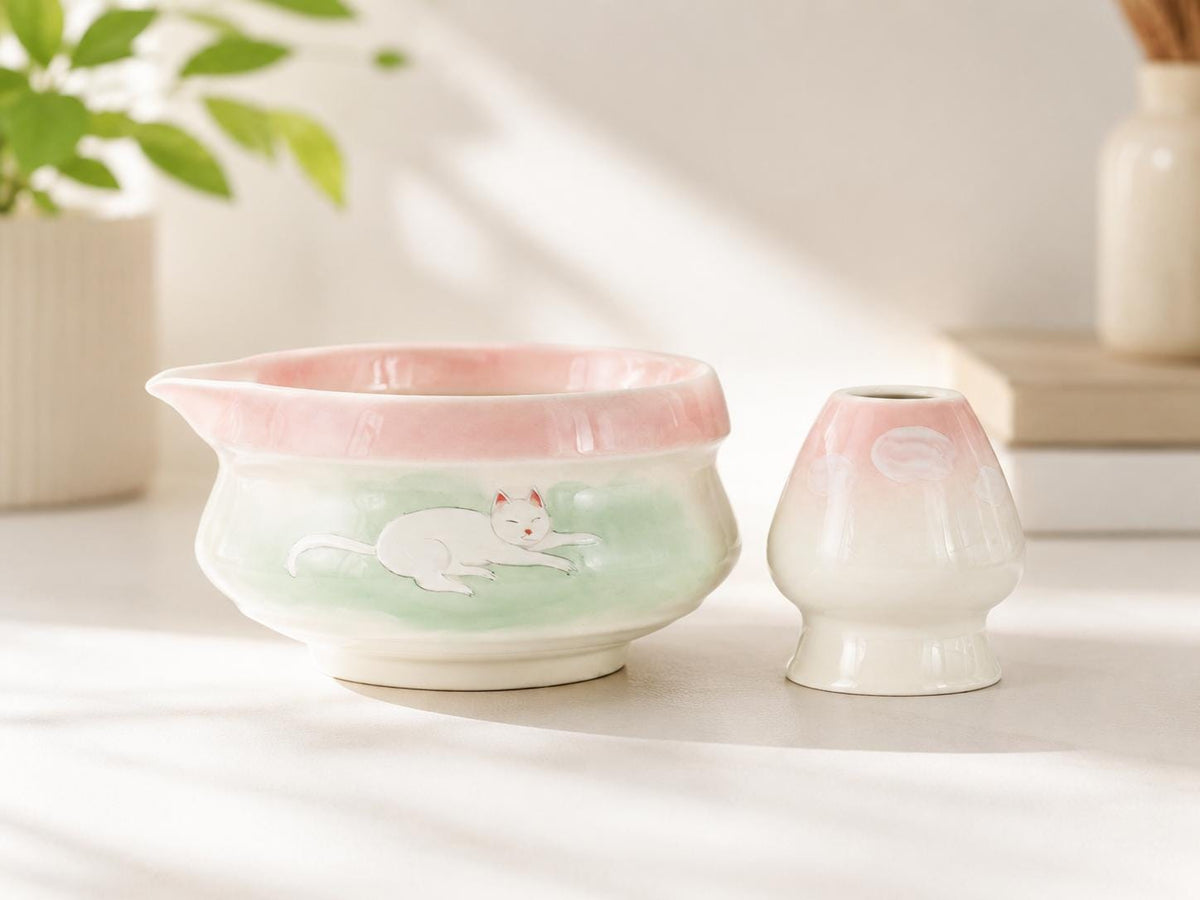 A Lazy White Cat On The Grass Tea Set product photo 8