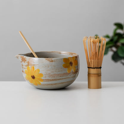 Daisy Ceramic Matcha Set with Bowl and Chasen Holder