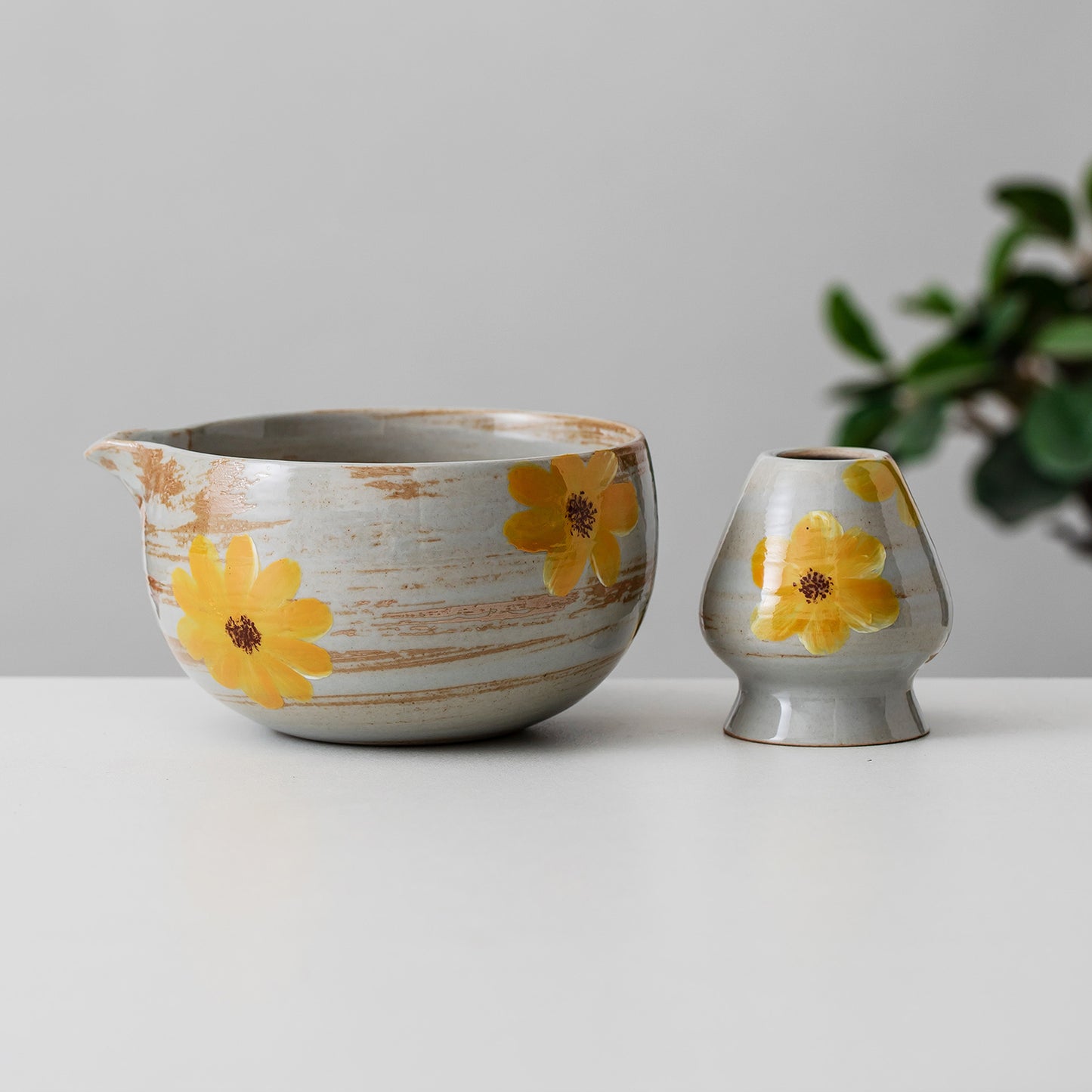 Daisy Ceramic Matcha Set with Bowl and Chasen Holder