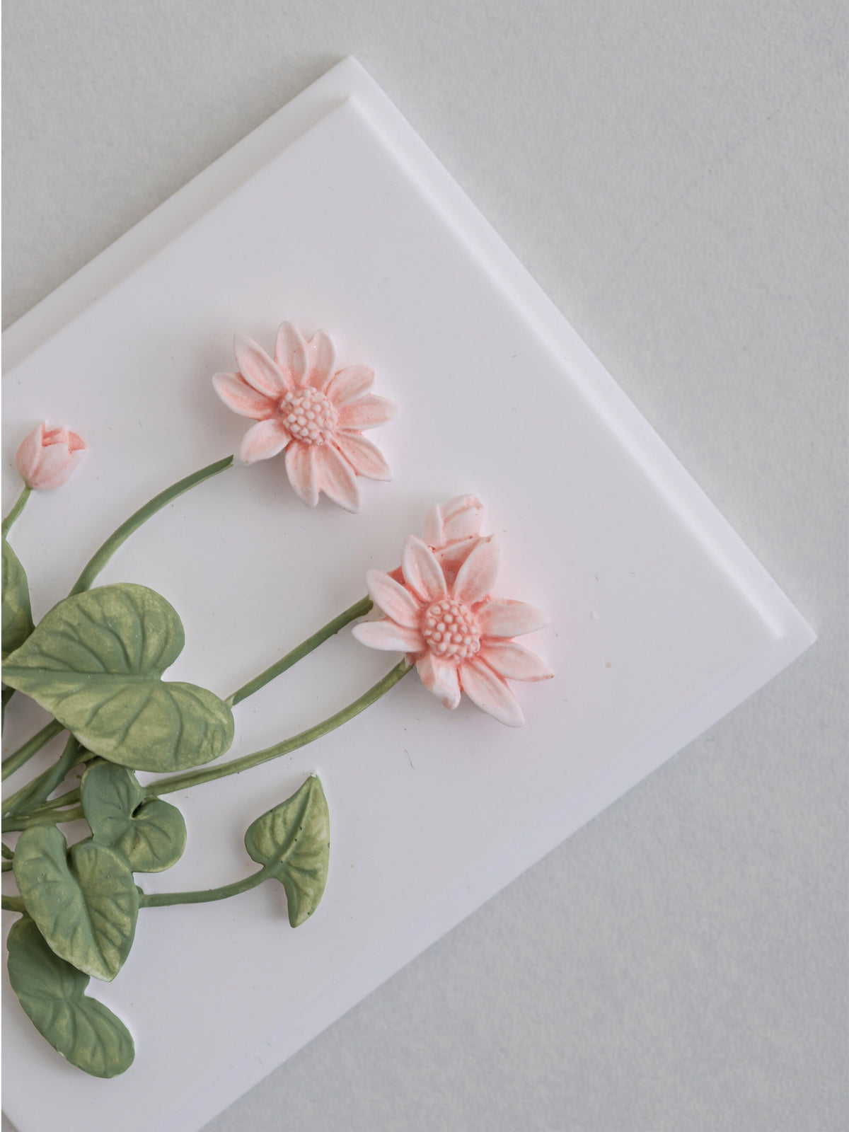 Handmade Plaster Flower Plaques product photo 5