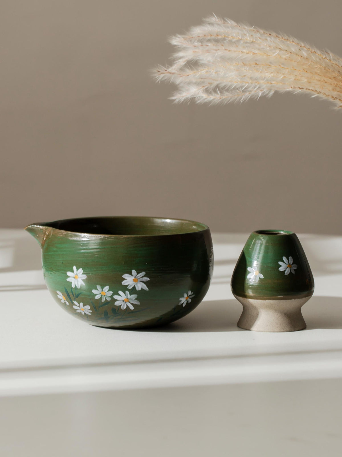 Hand Painted Daisy Green Matcha Set Of 4 product photo 4