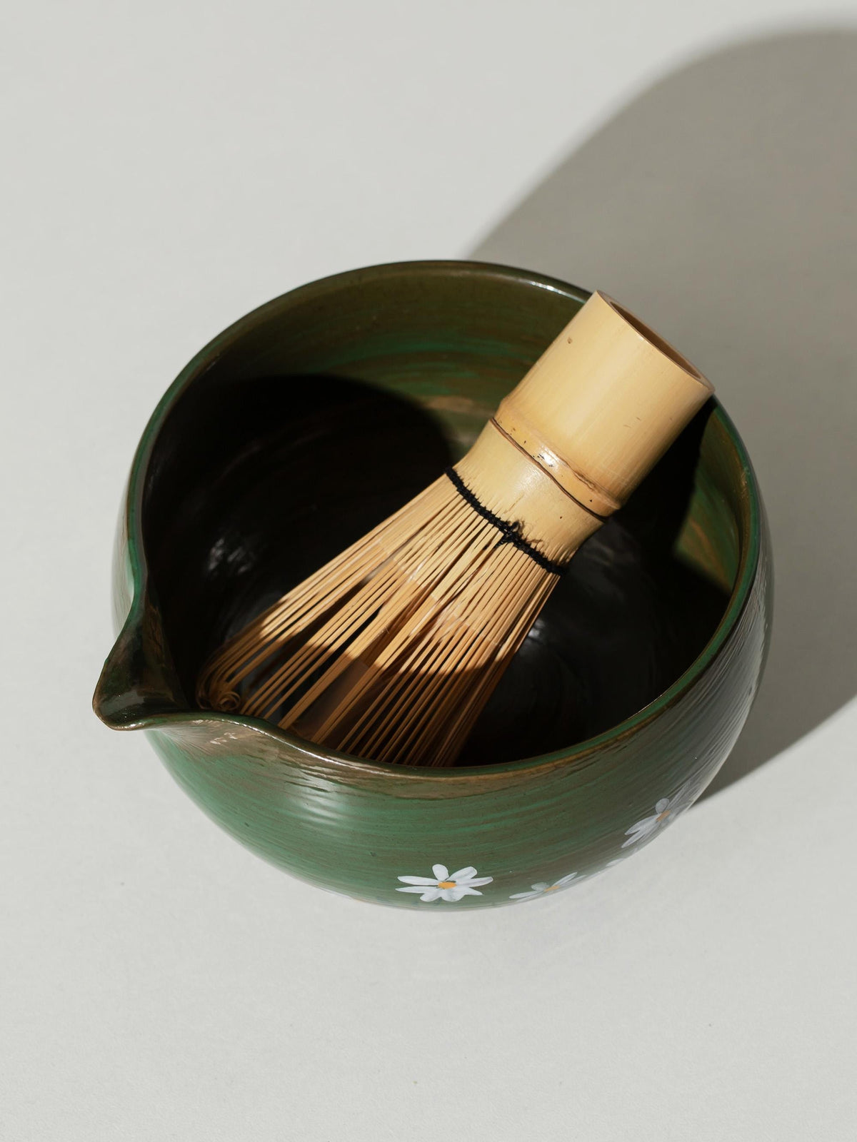 Hand Painted Daisy Green Matcha Set Of 4 product photo 5