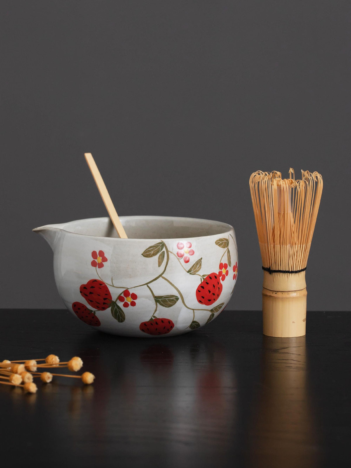 Strawberry Flowers Matcha Bowl Set product photo 1