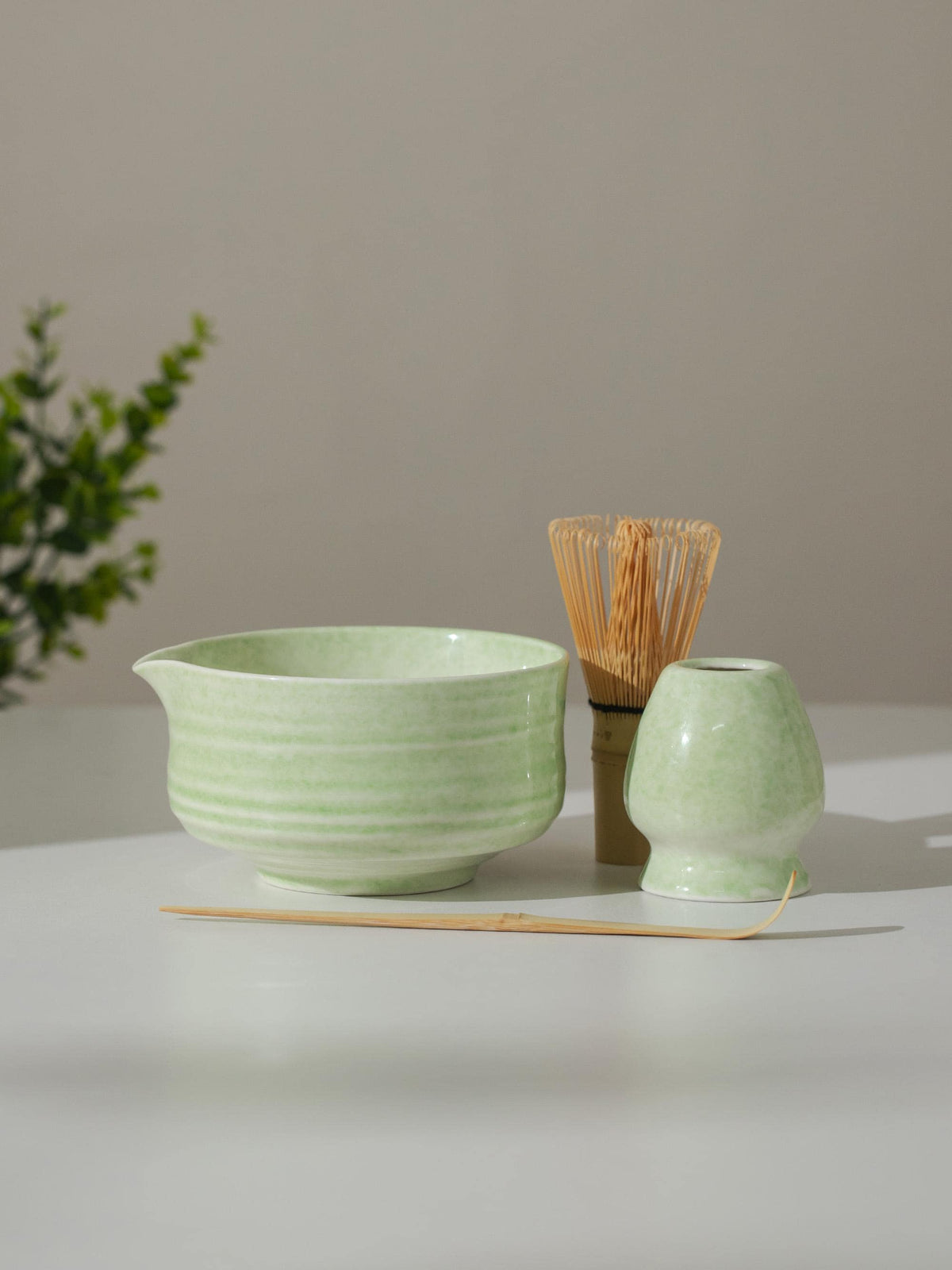 Light Green Spots Matcha Bowl Set product photo 1