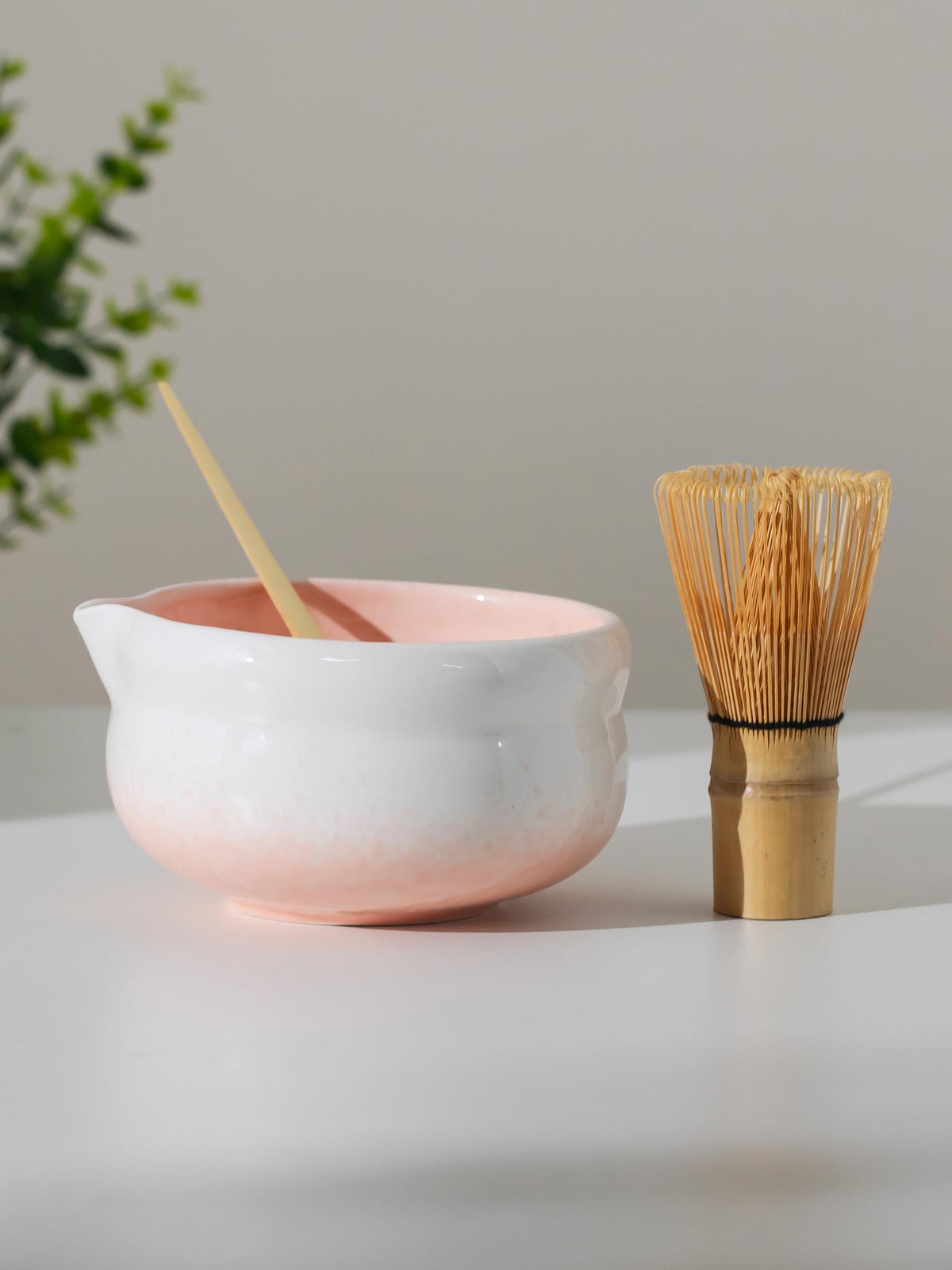 White Pink Beach Style Matcha Bowl Set product photo 6
