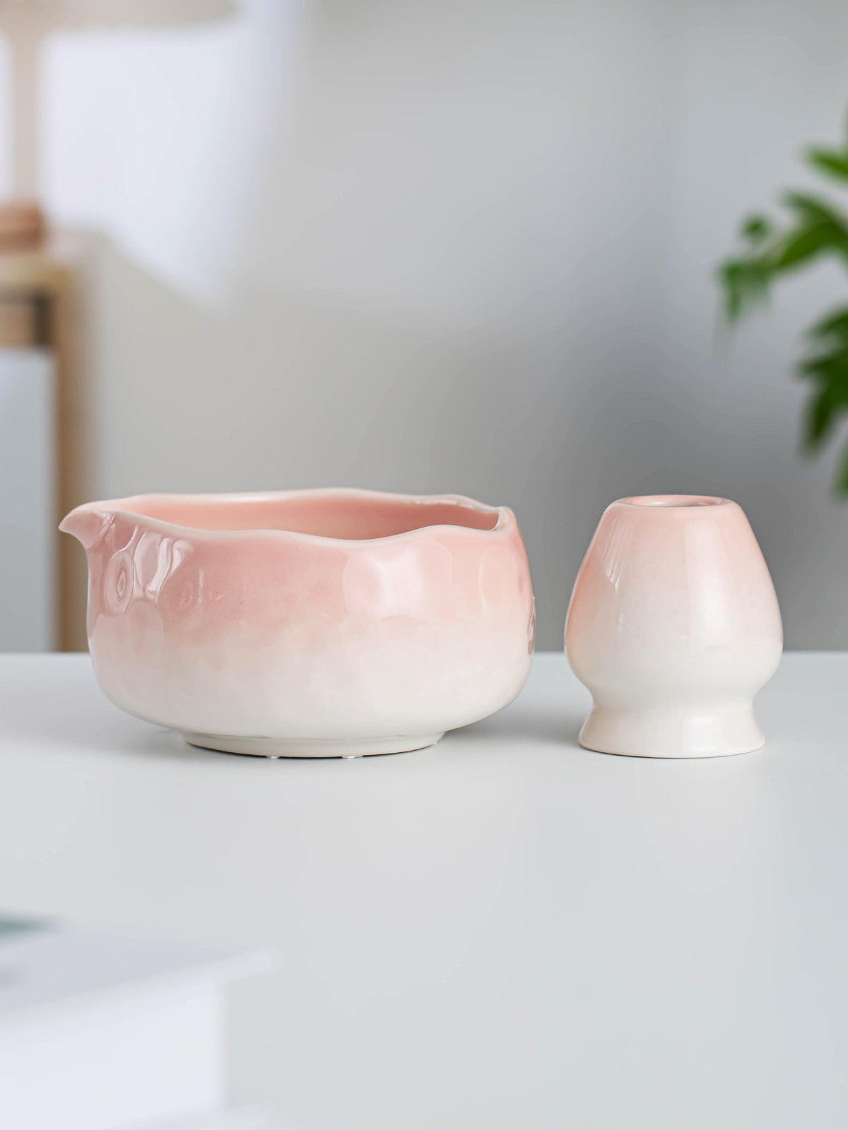 Pink White Gradient Matcha Bowl Set product photo 3