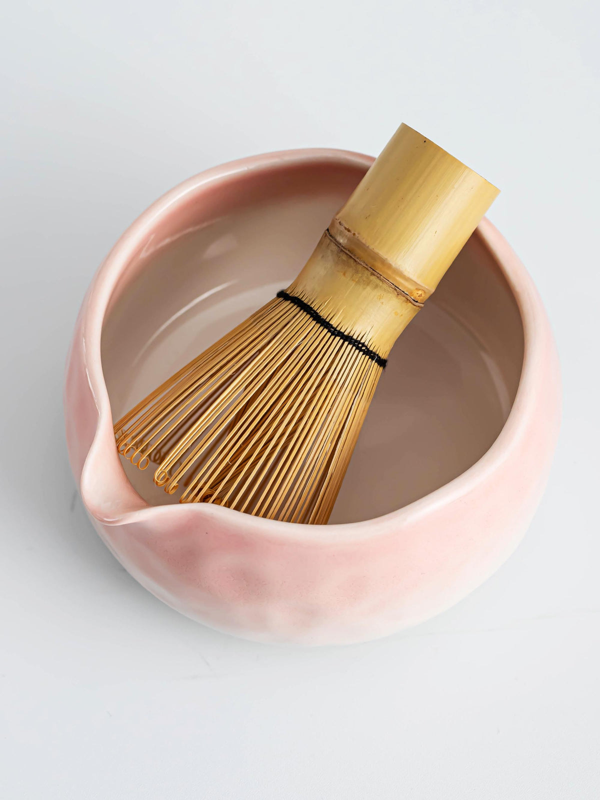 Pink White Gradient Matcha Bowl Set product photo 5