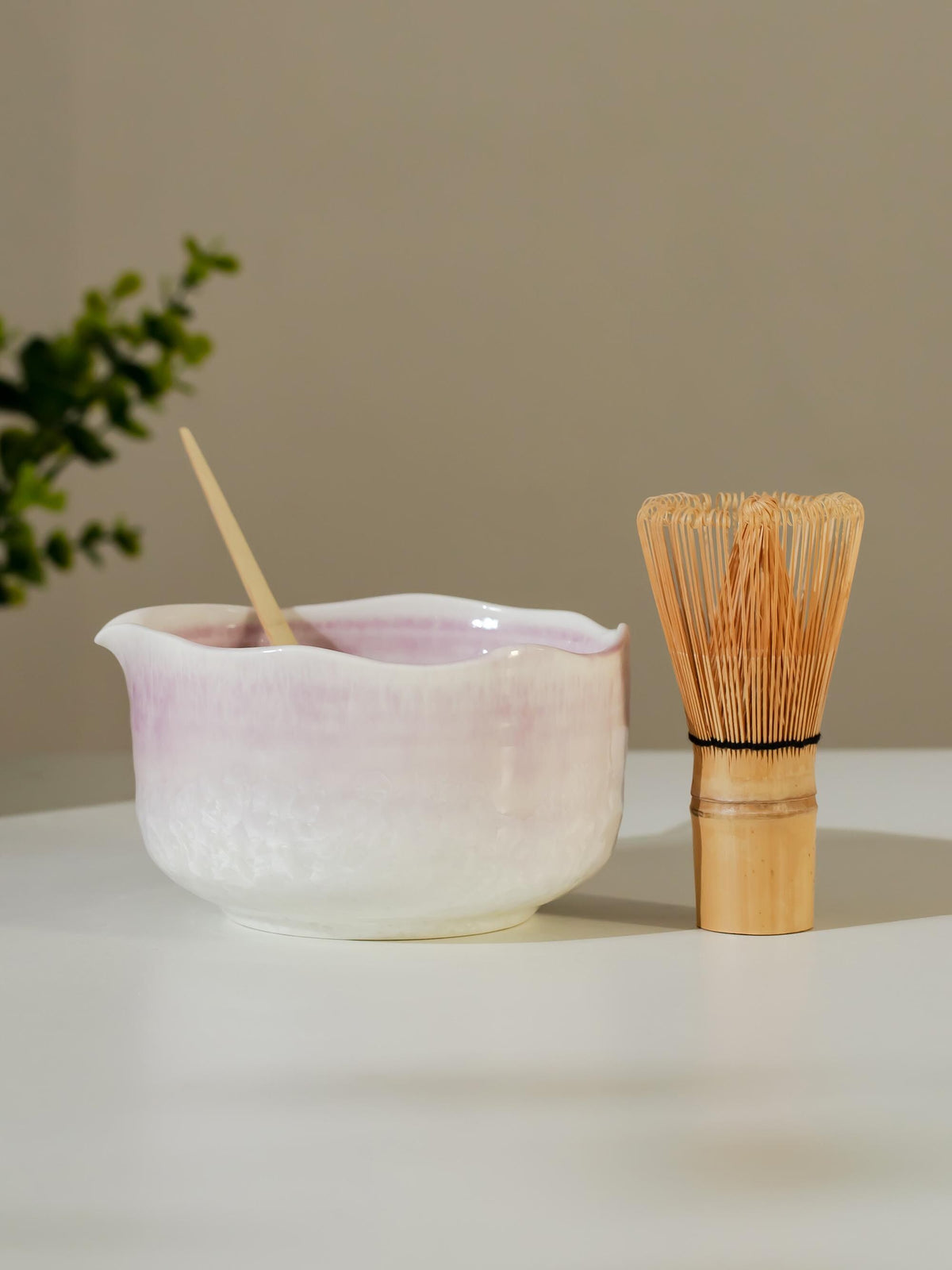 Purple & White Gradient Matcha Bowl Set product photo 4