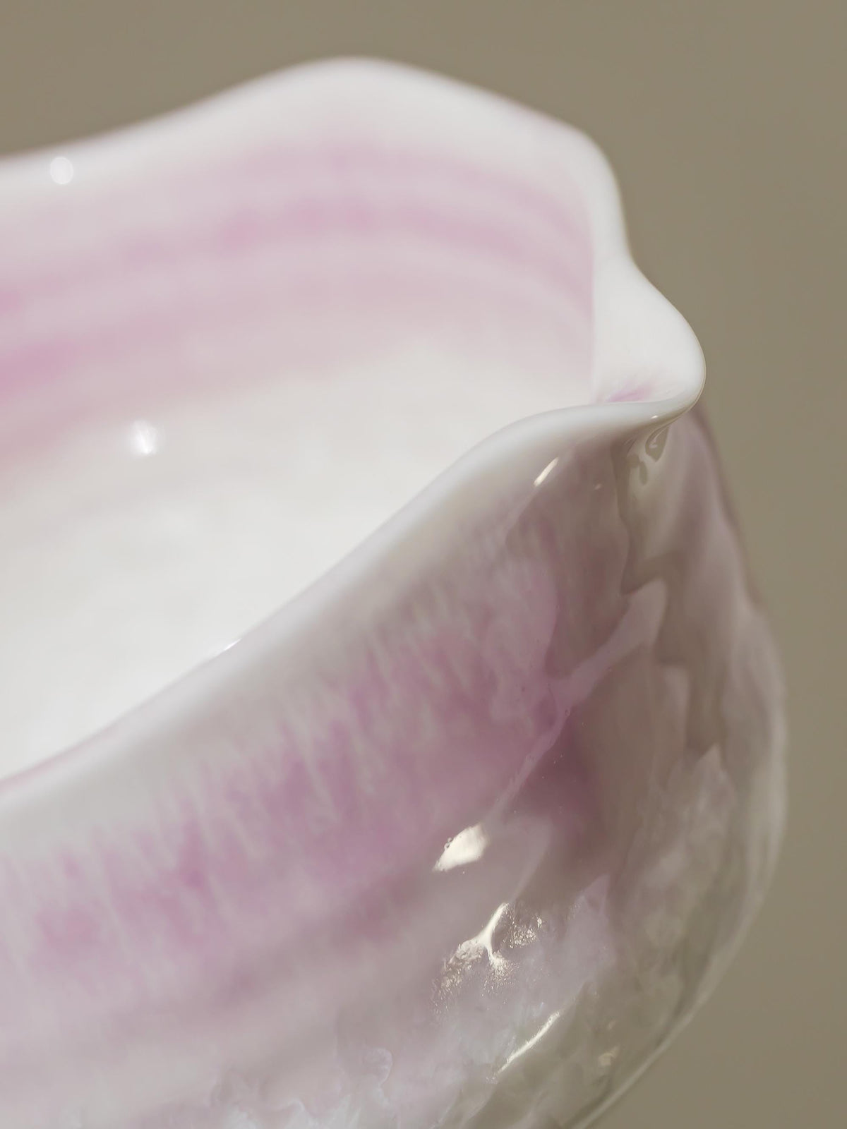Purple & White Gradient Matcha Bowl Set product photo 5