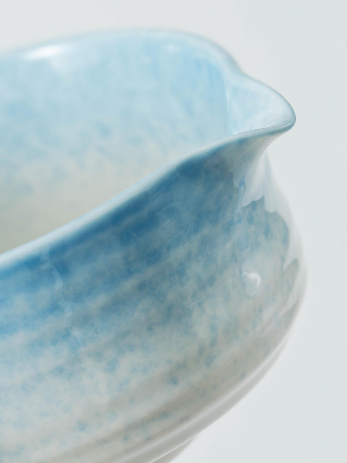 Blue Ombre Matcha Bowl Set product photo 5