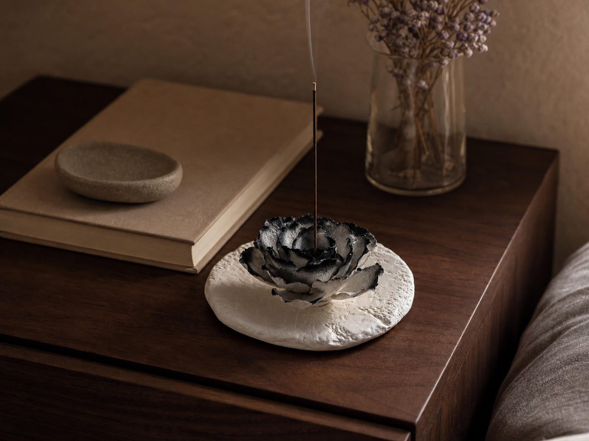 Handcrafted Black Gradient Peony Ceramic Flower Sculpture product photo 6
