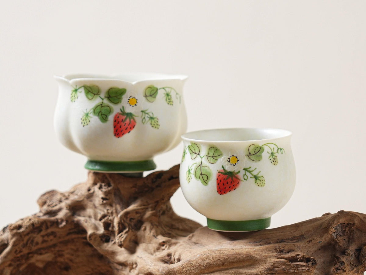 Strawberry Garden Tea Set product photo 2