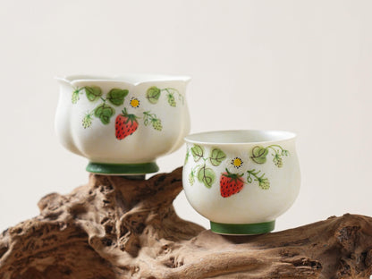 Strawberry Garden Tea Set product photo 2