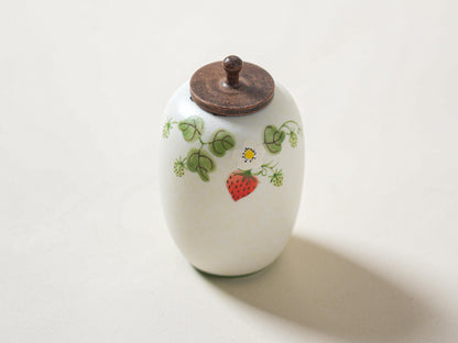 Strawberry Garden Tea Set product photo 5
