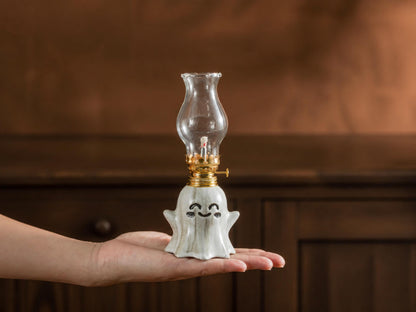 Ivory Ghost Oil Lamp product photo 4