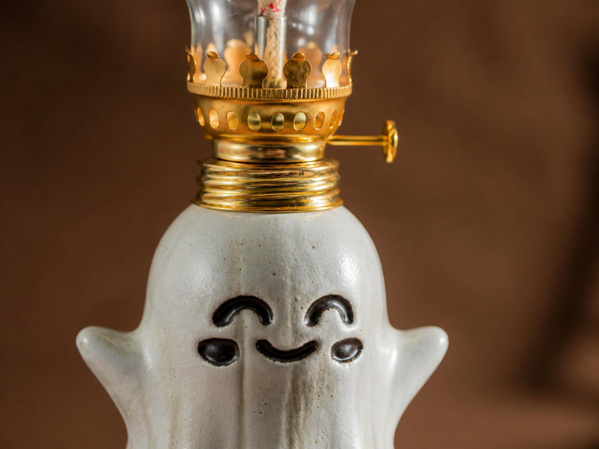 Ivory Ghost Oil Lamp product photo 1