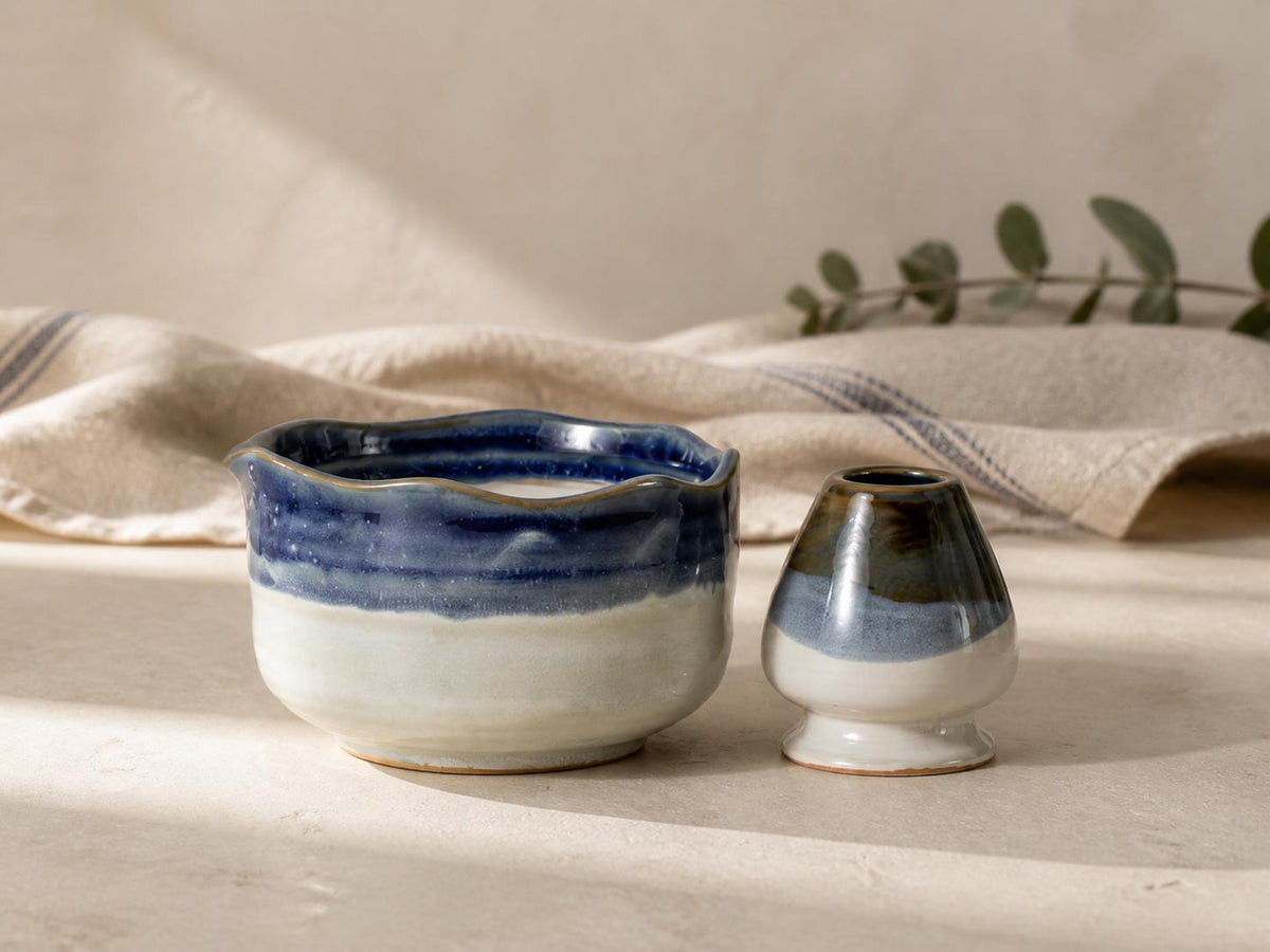 Blue White Wavy Rim Matcha Bowl Set product photo 3
