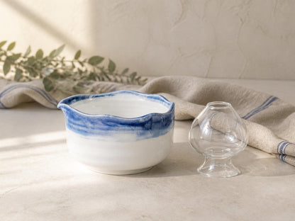 Blue White Wavy Rim Matcha Bowl Set product photo 1
