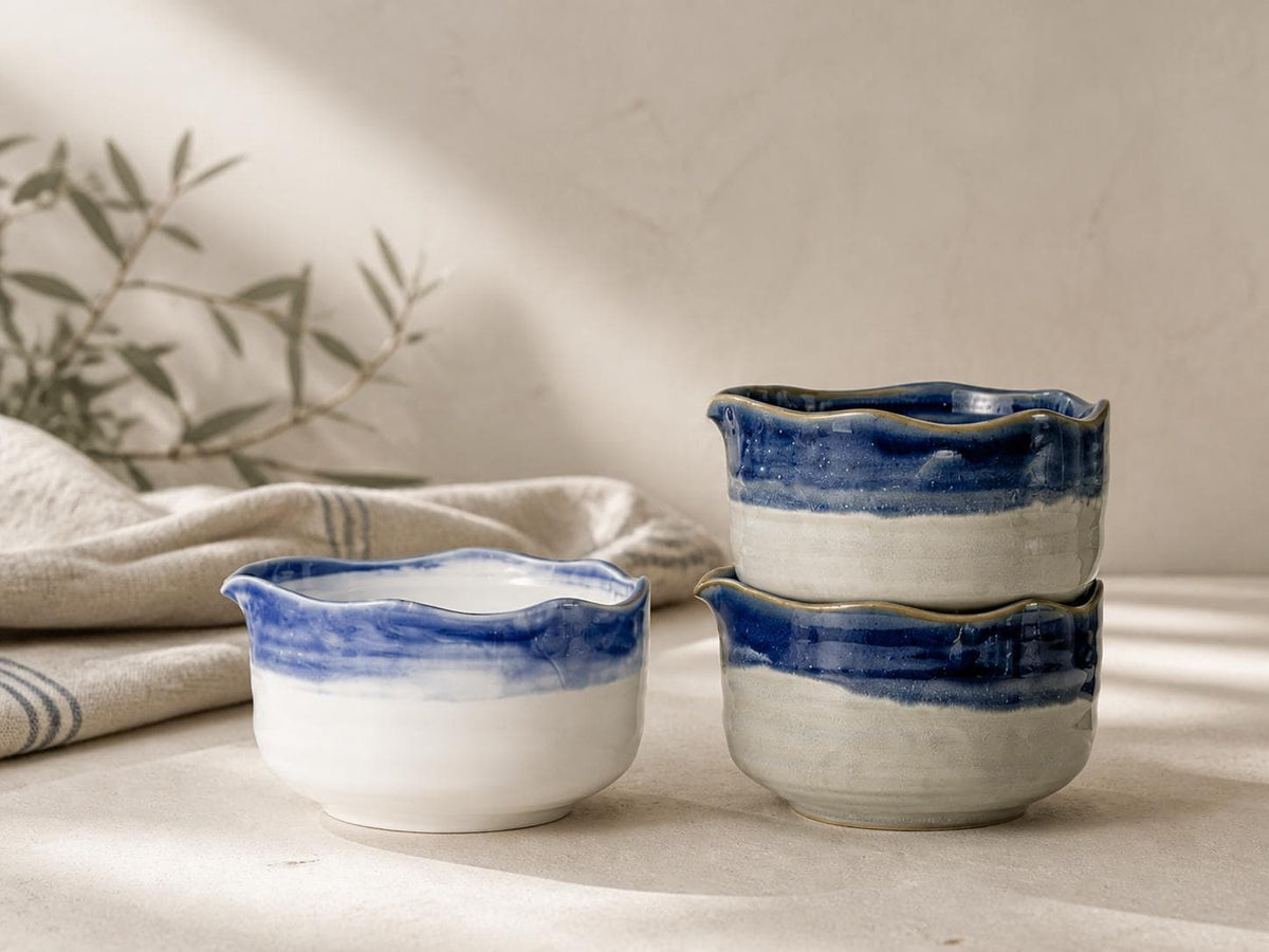 Blue White Wavy Rim Matcha Bowl Set product photo 2